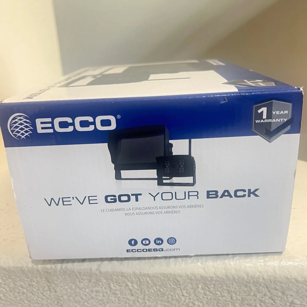 Ecco K7000B‎ Dashboard Video Camera Kit 7 Inch Lcd Monitor And Camera Kit
